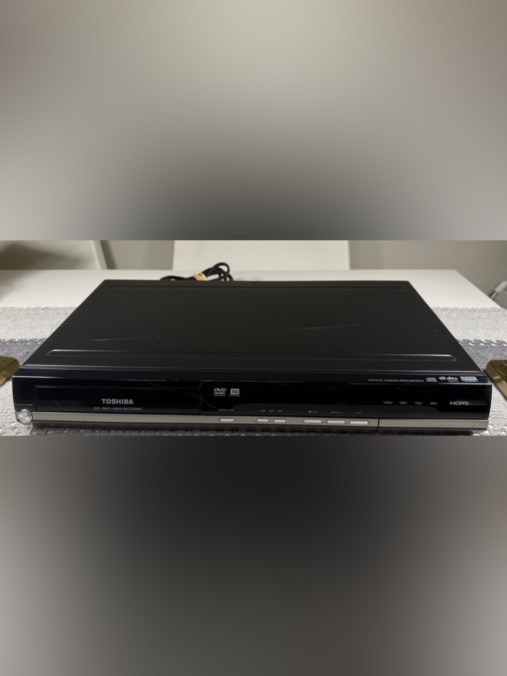 Toshiba D-R410 DVD Video Recorder .No Remote .Tested.